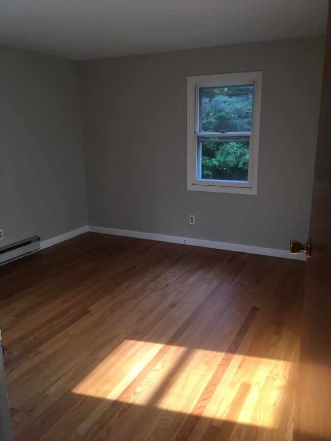 Photo - 149 Farmington Rd