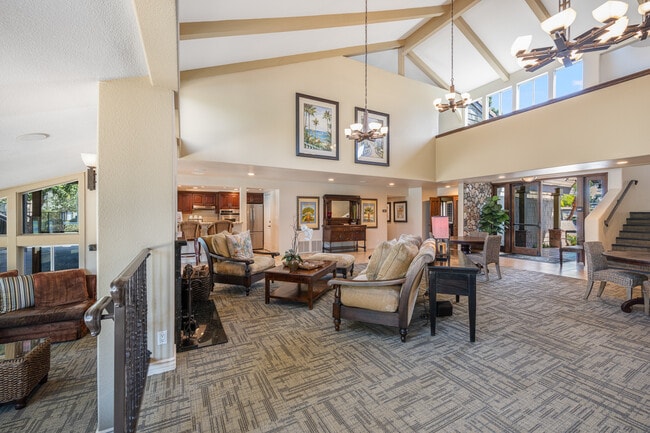 Photo - Pinecreek Village Apartments