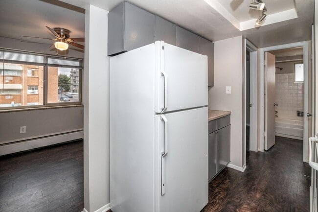 Photo - 809 N Dexter St Unit 202