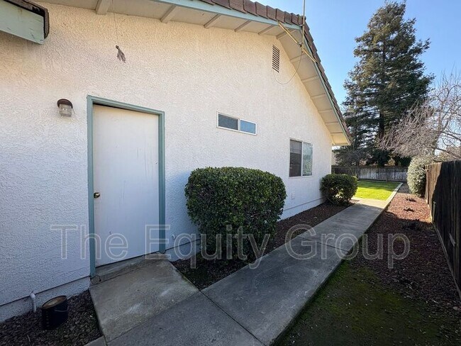 Photo - 420 Benjamin Ct