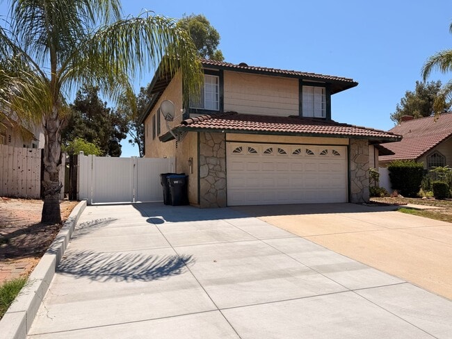 Photo - 12658 Heartleaf St
