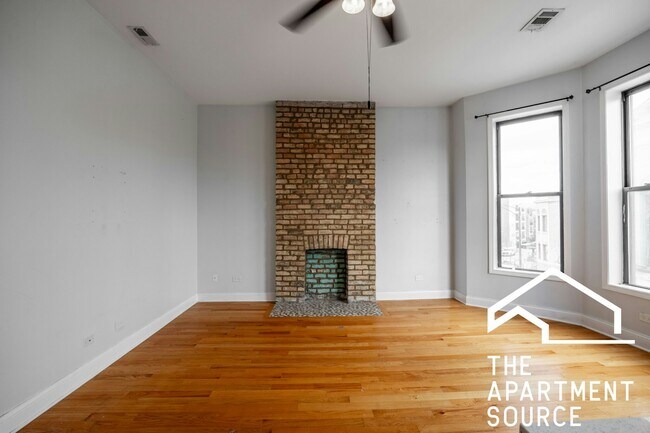 Photo - 2122 N Milwaukee Ave Apartment Unit e