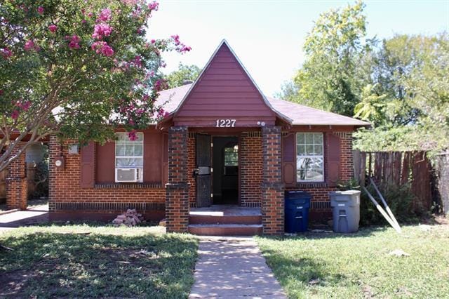 Building Photo - 1227 S Ewing Ave Rental
