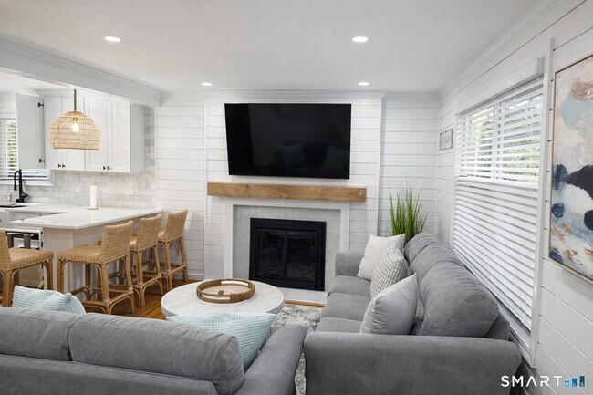 Photo - 74 Oldfield Dr