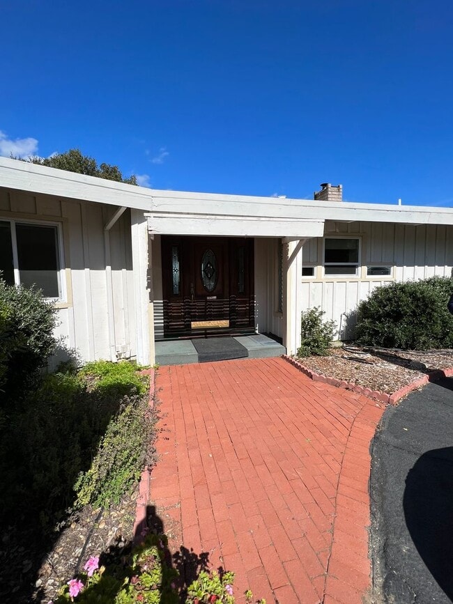 Photo - 1542 Rancho View Dr