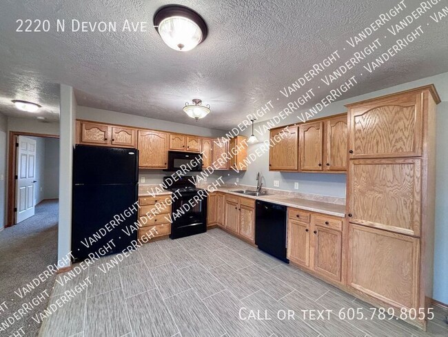 Photo - 2220 Devon Ave Unit 101