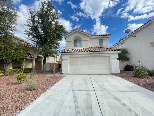 Carry Over Showing: This property has been... - Carry Over Showing: This property has been... House