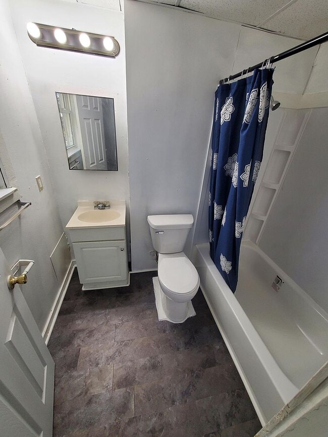 Photo - 205 N. C. St. Hamilton, OH. 45013 Unit 1