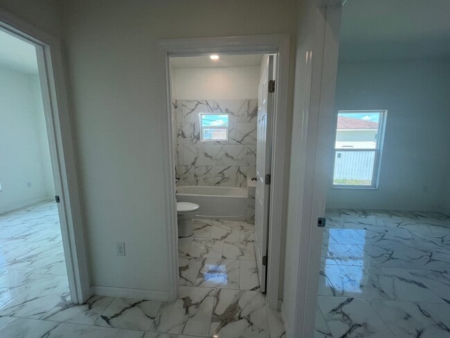 Photo - 3012 3rd St SW