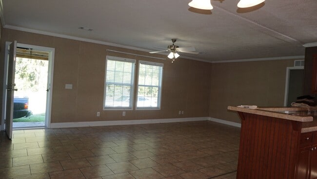 Photo - 3876 Rowell Rd