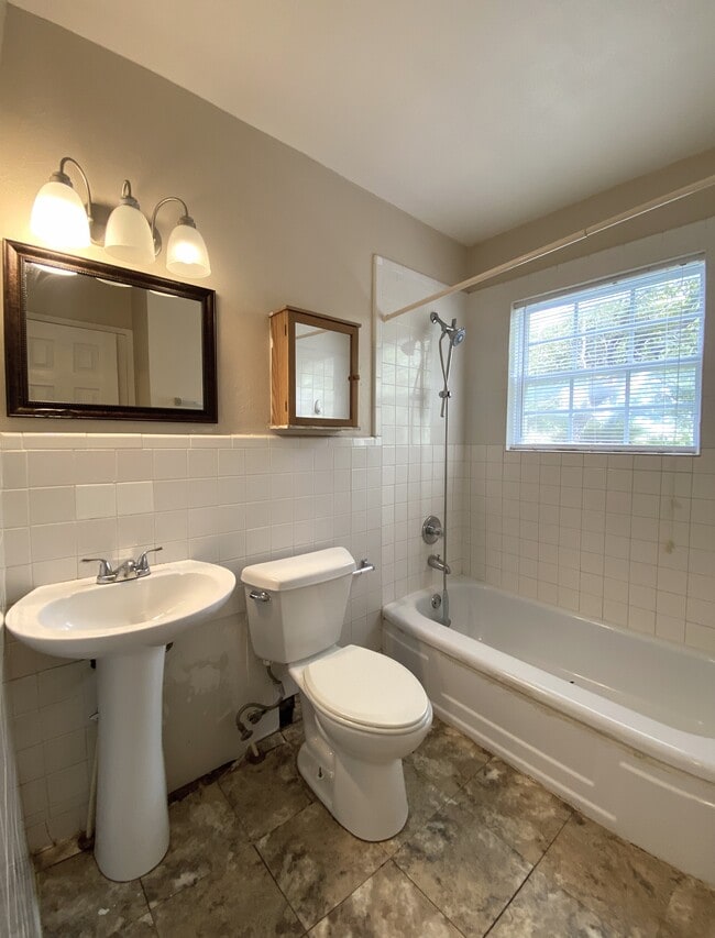 Photo - 22 S 28th St