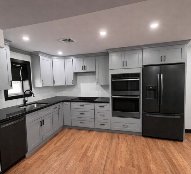 Photo - 833 Udall Rd