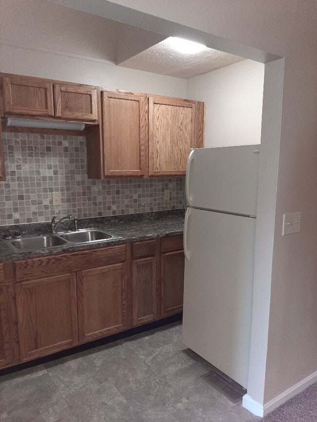Building Photo - 223 Greene St Unit 3 Rental