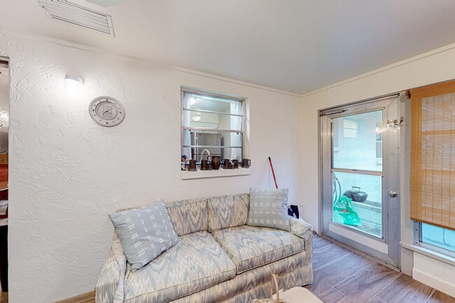Photo - 5887 Whistlewood Cir Unit SI ID1591533P