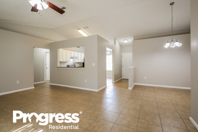 Photo - 1615 Twin Oak Ln