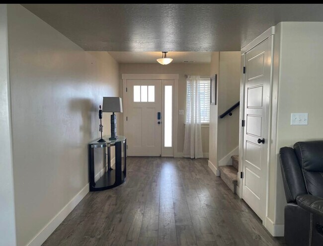 1448 W 350 N