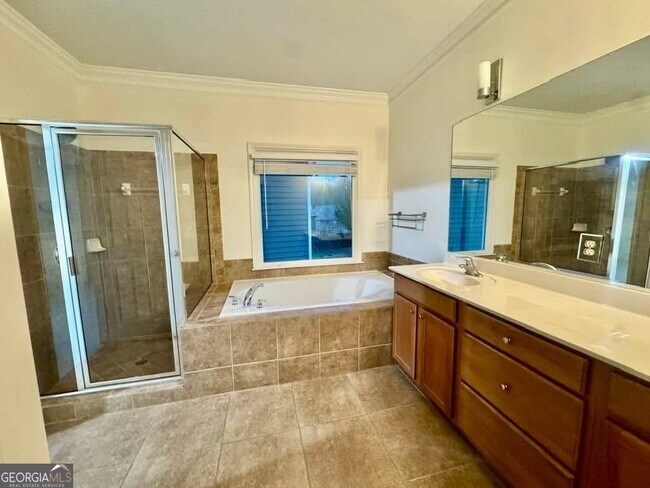 Photo - 67 Cherokee Rose Run