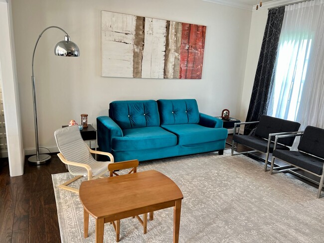 Photo - 4 Bedroom Home with Garage & Convenient ac...