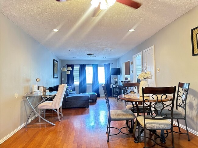 Photo - 5417 Ennis St Unidad 3