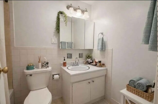 Photo - 539 W Stratford Pl Unit 539 W Stratford  407