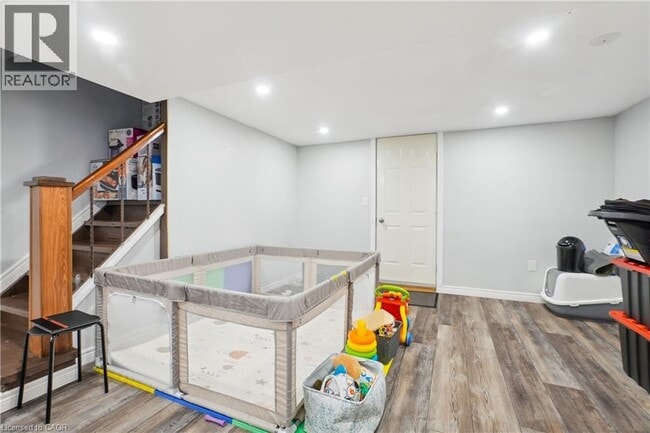 Photo - 13 Beaucourt Pl
