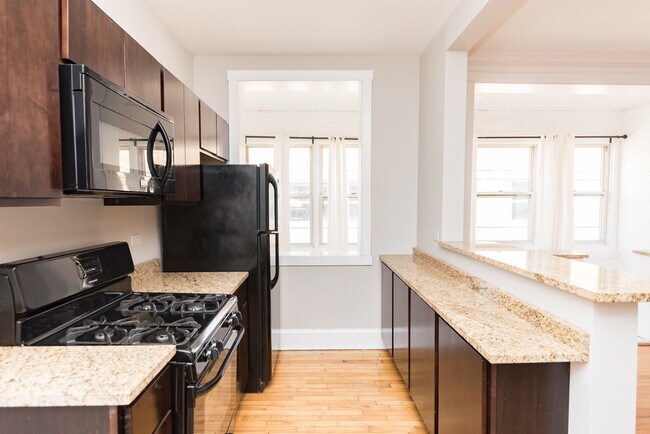 Photo - 1835 N Humboldt Blvd Unit 1B