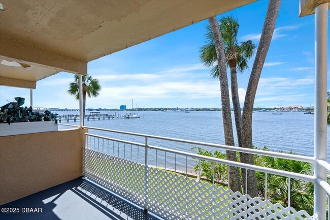 Photo - 411 N Halifax Ave Unit 212