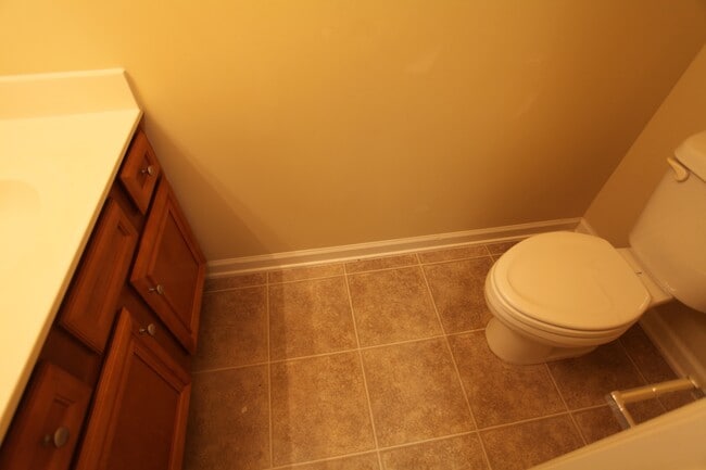 2123 Cobblestone Dr