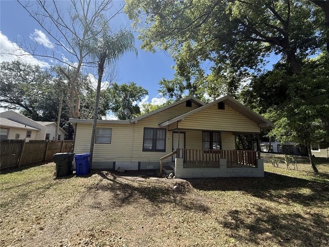 Building Photo - 314 W Crescent Dr