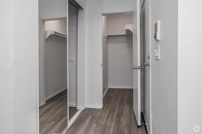 Studio - 330 SF
