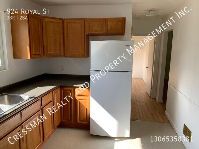 Photo - 2 Bedroom Main Floor Unit in Rosemont