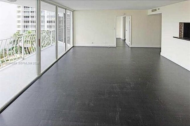 Photo - 7601 E Treasure Dr Unit 921