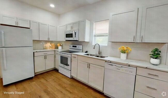 Building Photo - 2123 Langford St Unit Langford #B Rental