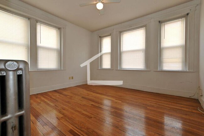 4 Price Rd Unit 8