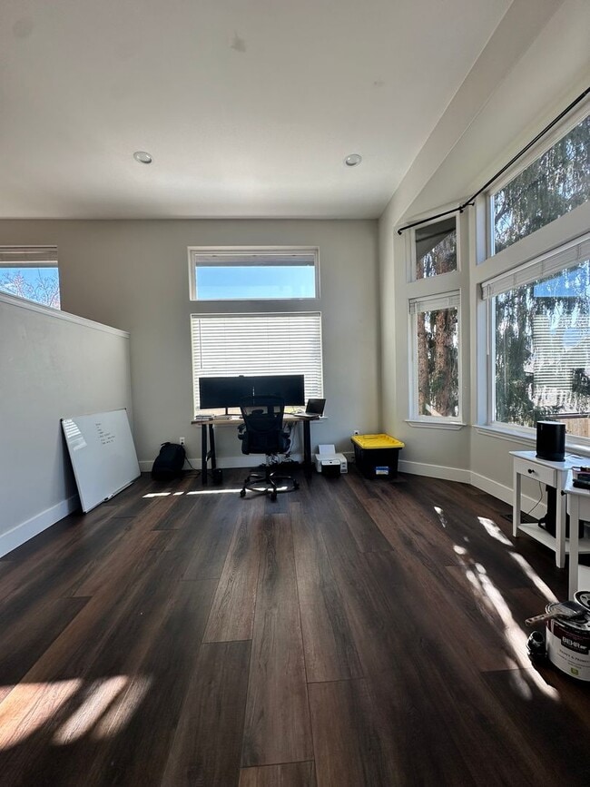 Photo - Spacious Multi-Generational Home with Stunning Views – 5 Bed, 3 Bath