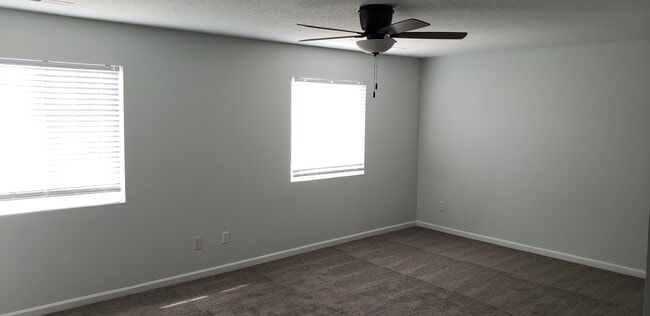 Building Photo - 5005 Emberly Dr