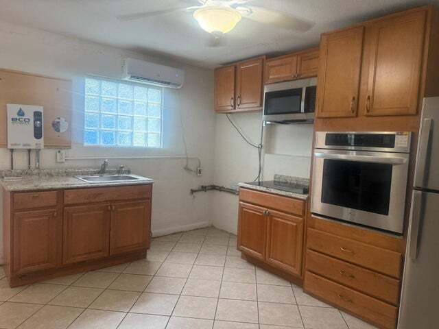 Building Photo - 1466 S Congress Ave Rental