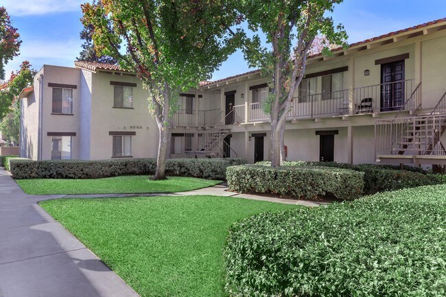 Photo - Carlyle Square Apartment Homes