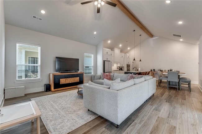 Photo - 6807 Autumn Ave