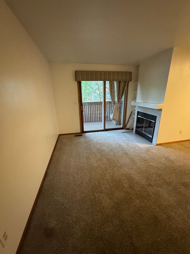 Photo - 7202 Foxridge Cir