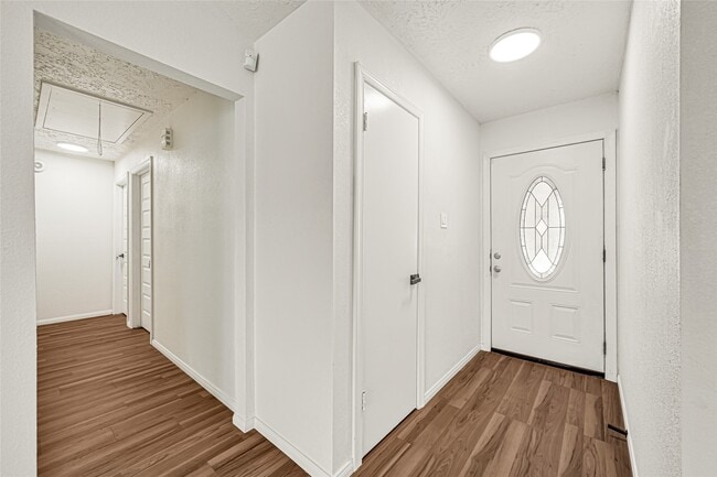Photo - 13327 N Thorntree Dr