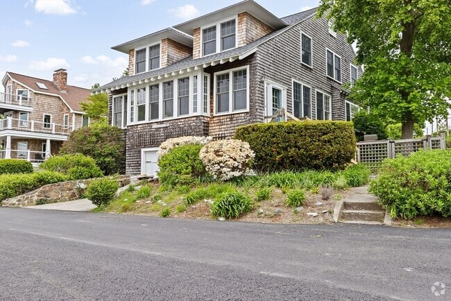 Building Photo - 4 Glover Ave Rental
