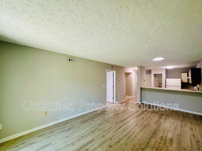 Photo - 205 Sunn Aire Ct