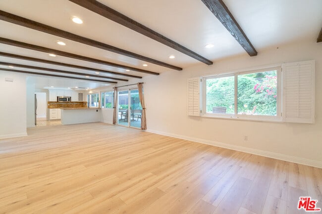Photo - 4220 Towhee Dr