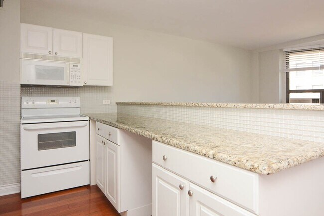 428 W Wellington Ave Unit H10