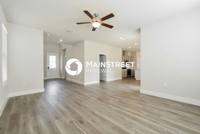 3 Bedroom Pet-Friendly Home in Deland, FL with Main Street Renewal