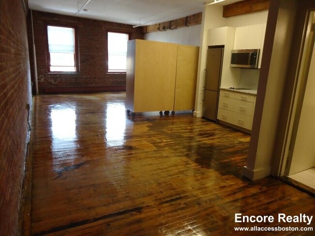 Photo - 775 Tremont St