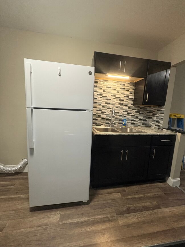 Photo - 15 John St Unit 1