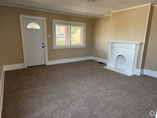 Building Photo - 118 3rd St Rental