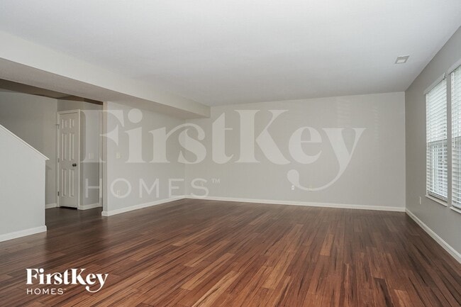 Photo - 1256 Carrington Pl